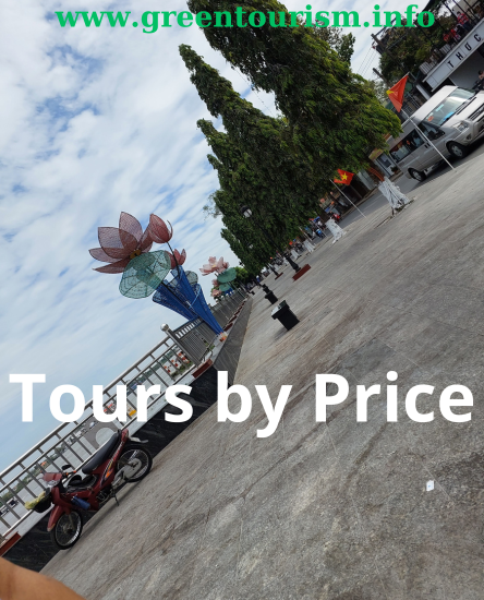 park on the banks of the Tien River of the Mekong Delta on the "https://greentourism.online/" website